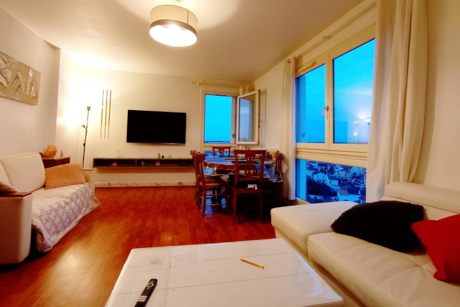 Mariana-Basel Daire Maisons-Alfort Dış mekan fotoğraf